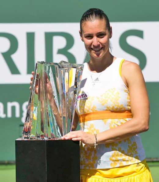 Flavia La Reina