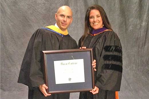 Pitbull Honoris